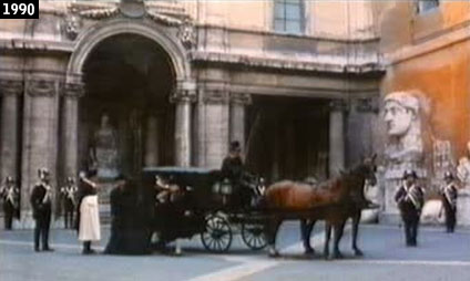 Il cortile del Palazzo dei Conservatori, sul Campidoglio, spacciato per residenza papale ne In nome del popolo sovrano (1990) (www.davinotti.com)