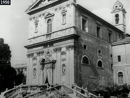 La chiesa dei Santi Domenico e Sisto era la chiesa della “Prima comunione” della figlia di Aldo Fabrizi nell’omonimo film di Alessandro Blasetti (www.davinotti.com)