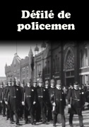 Défilé de policemen