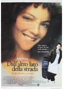 Dall'altro lato della strada
